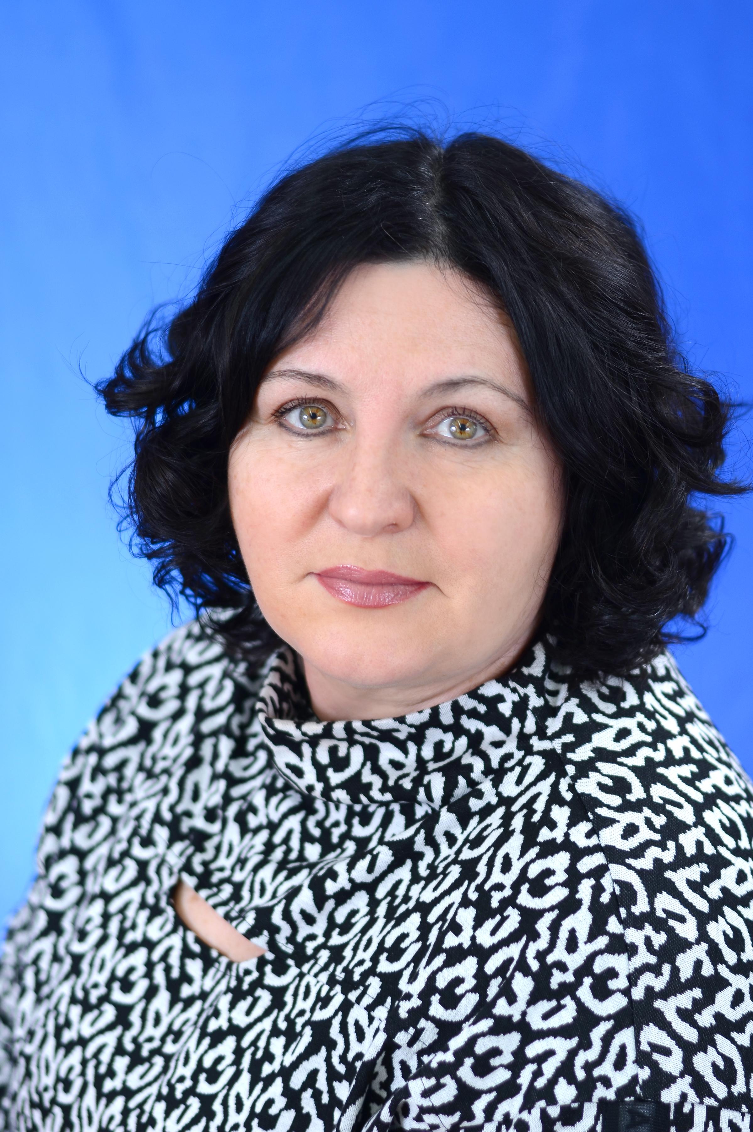 Владимирова Лариса Петровна.