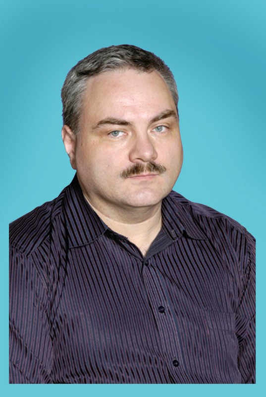 Рауфов Валерий Юрьевич.